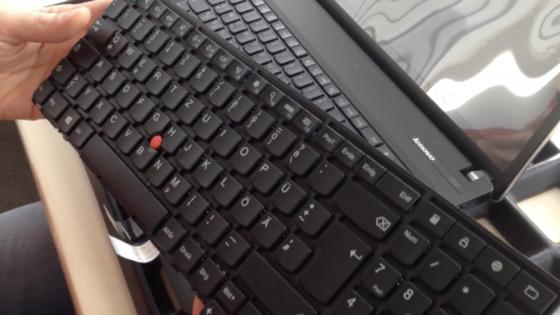 Einbauanleitung Lenovo ThinkPad Edge