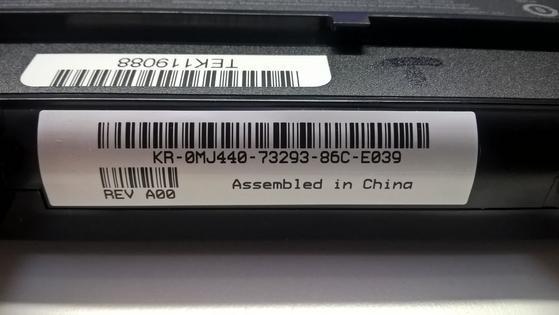 DELL Notebook Akku Y9943 F&auml;lschungen im Markt Nach Serien-Nummer &Uuml;berpr&uuml;fung wird klar es handelt sich um eine FAKE-Batterie